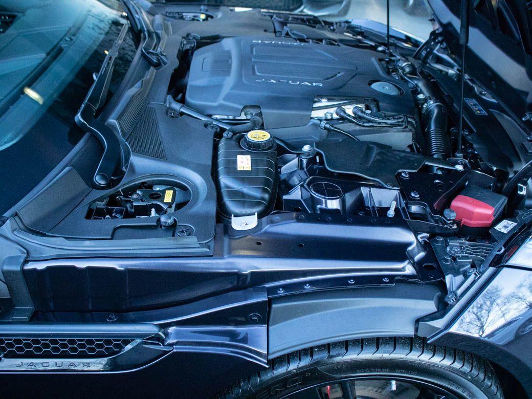Jaguar F-type 5.0 Supercharged V8 R Auto AWD 550ps Coupe Petrol Blackberry Premium Metallic