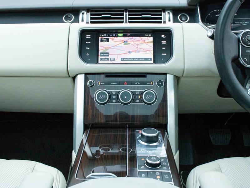 Land Rover Range Rover   Registered:2015(15)