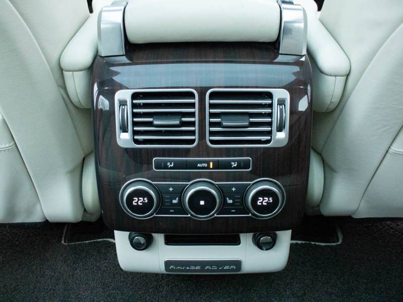 Land Rover Range Rover   Registered:2015(15)