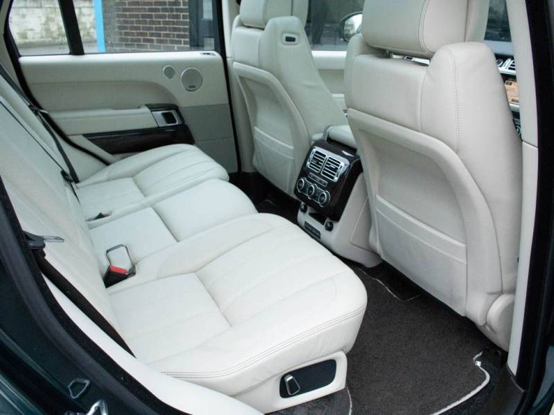 Land Rover Range Rover   Registered:2015(15)