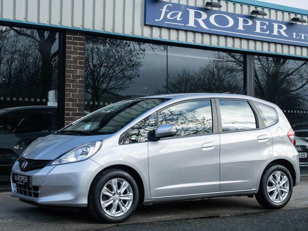 Honda Jazz 1.4 i-VTEC ES 5 door CVT Auto Hatchback Petrol Alabaster Silver Metallic