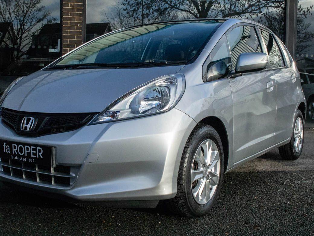 Honda Jazz 1.4 i-VTEC ES 5 door CVT Auto Hatchback Petrol Alabaster Silver Metallic