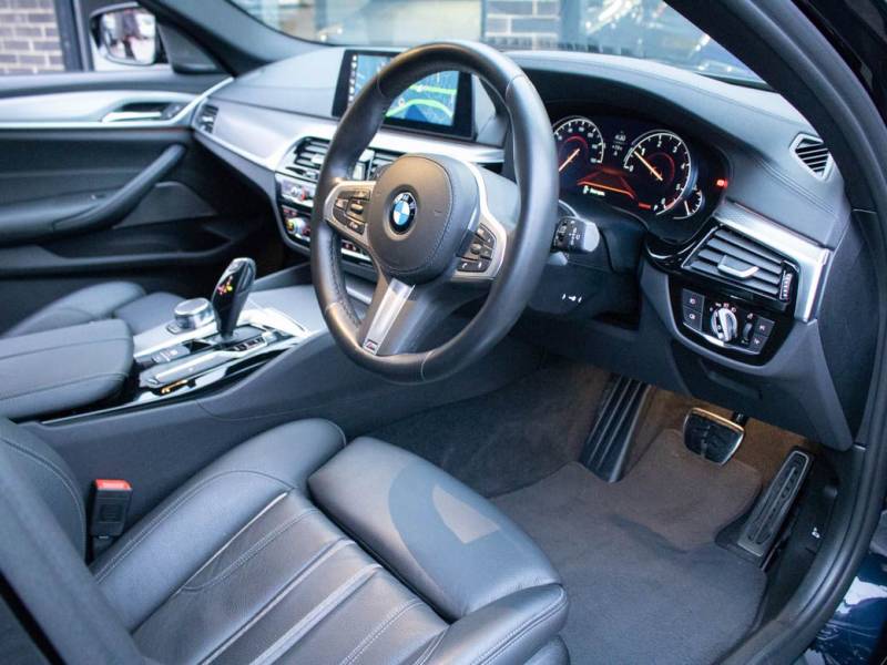 BMW 5 Series   Registered:2018(67)