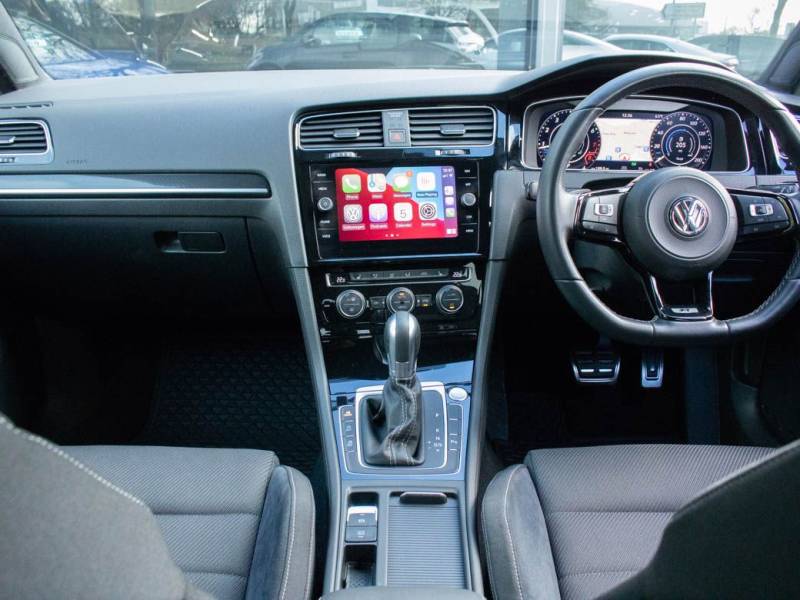 Volkswagen Golf   Registered:2019(19)