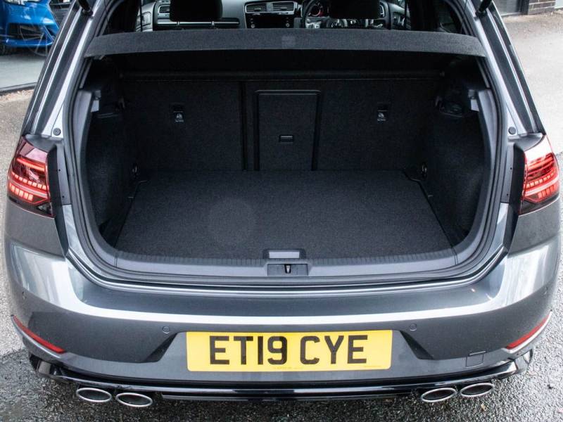 Volkswagen Golf   Registered:2019(19)