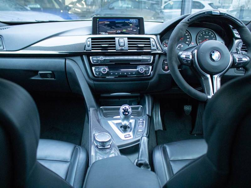 BMW M4   Registered:2015(15)