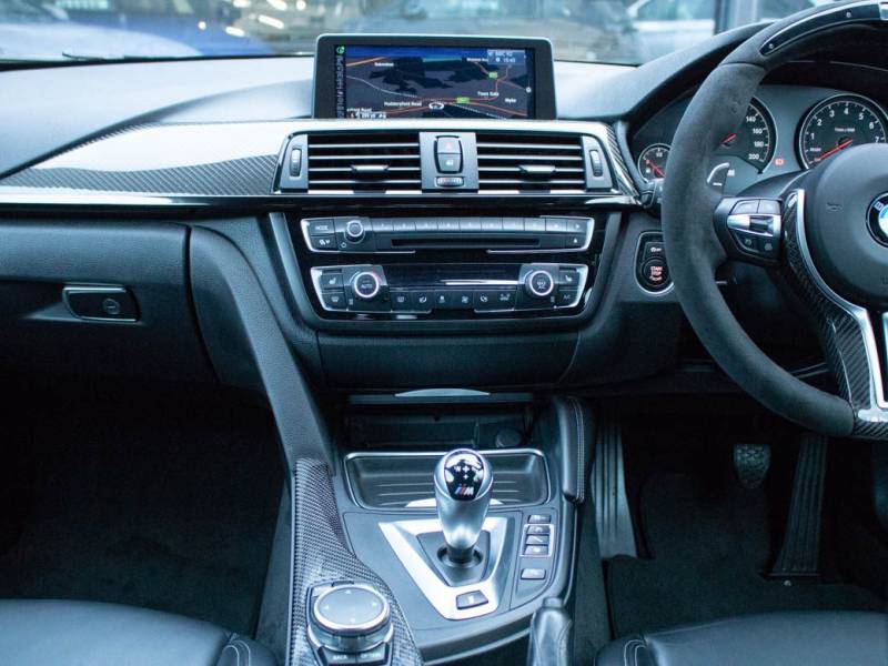 BMW M4   Registered:2015(15)