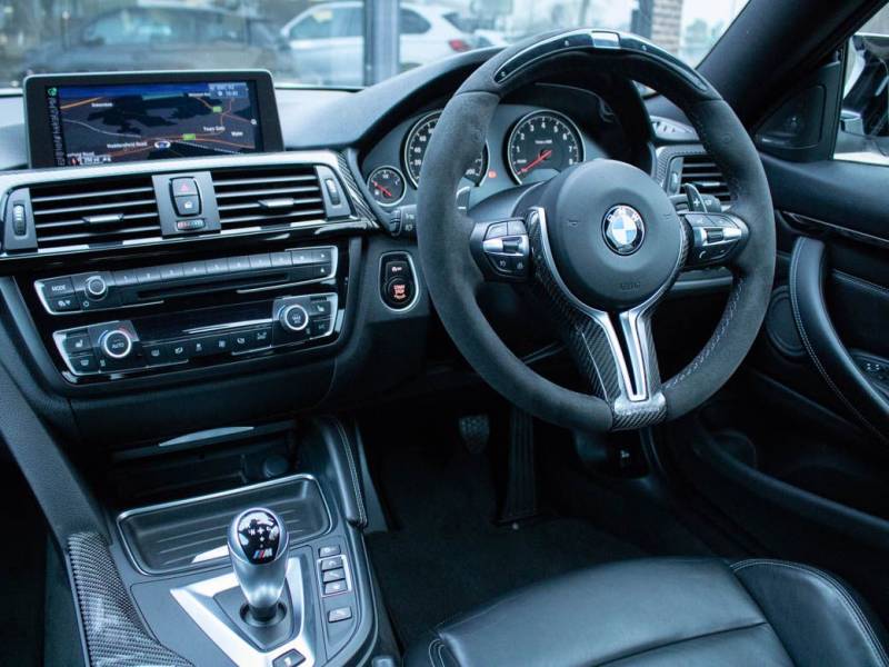 BMW M4   Registered:2015(15)