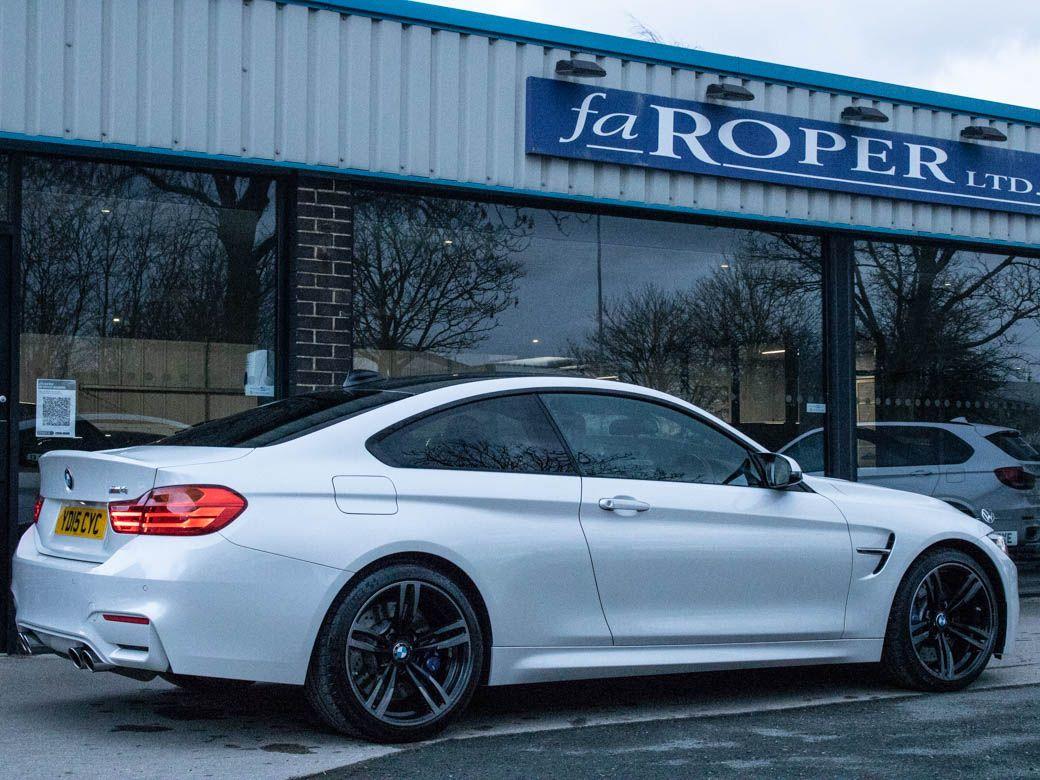 BMW M4 M4 3.0 Coupe DCT Coupe Petrol Mineral White Metallic