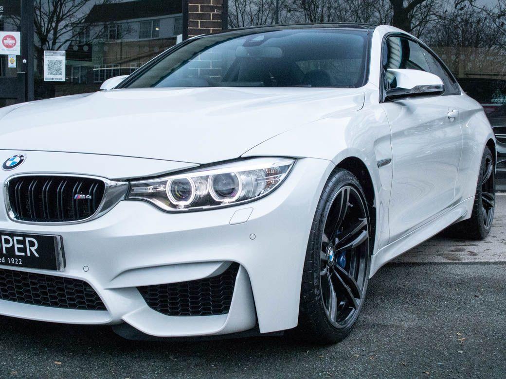 BMW M4 M4 3.0 Coupe DCT Coupe Petrol Mineral White Metallic