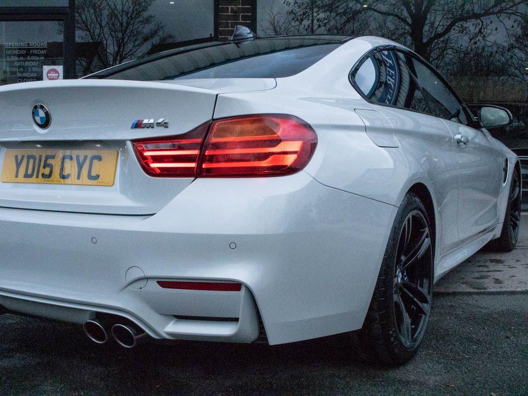 BMW M4 M4 3.0 Coupe DCT Coupe Petrol Mineral White Metallic