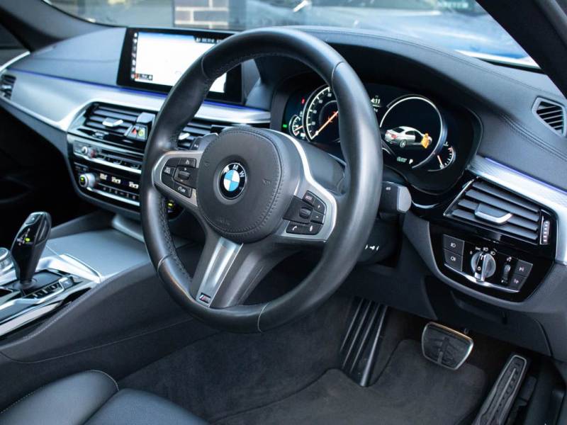 BMW 5 Series   Registered:2017(67)