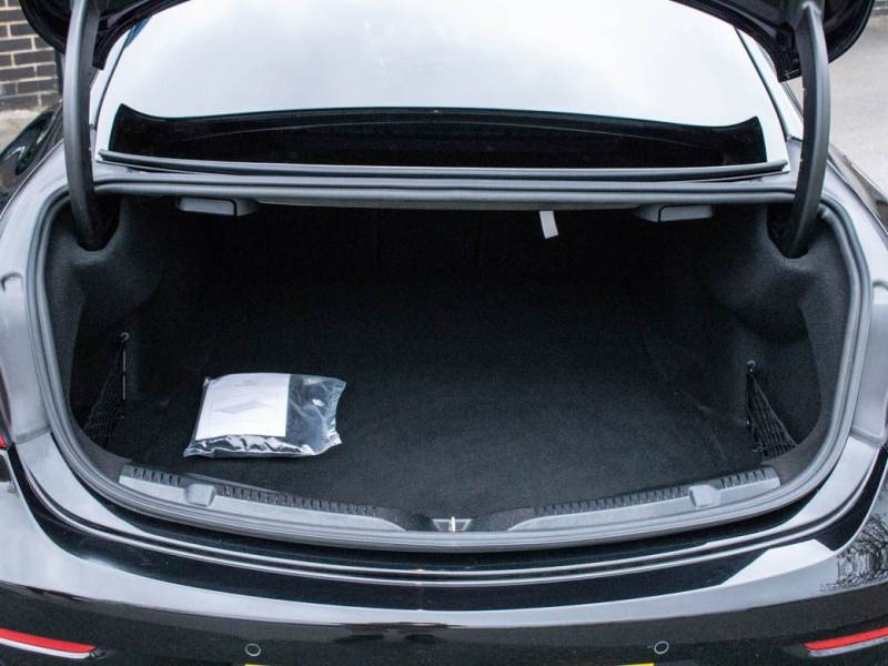 Mercedes Benz E Class   Registered:2018(18)