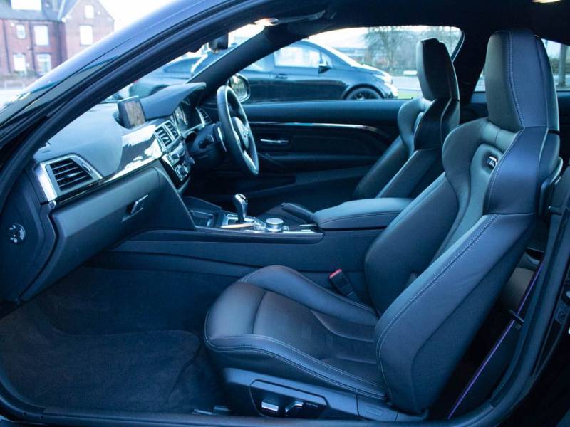 BMW M4   Registered:2019(69)