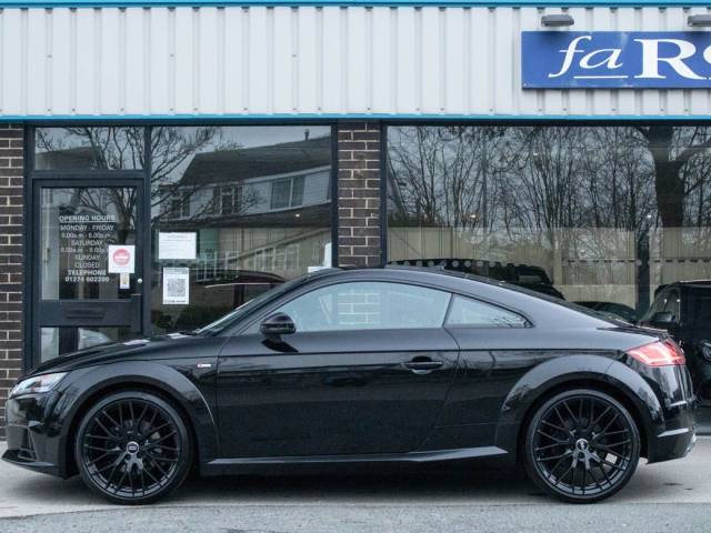 2015 Audi TT 2.0T FSI quattro S Line S-tronic 230ps