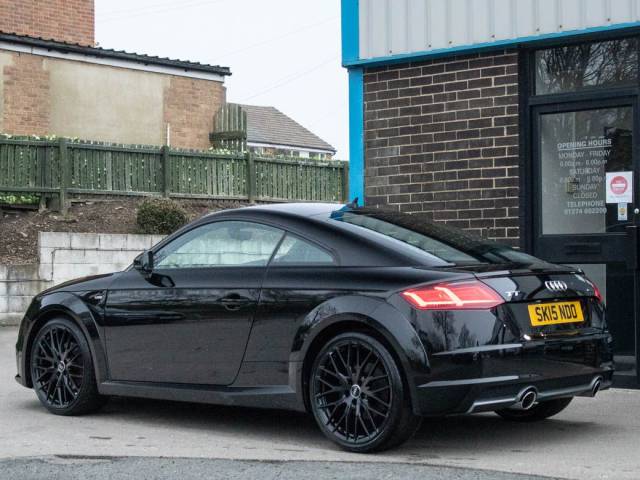 2015 Audi TT 2.0T FSI quattro S Line S-tronic 230ps