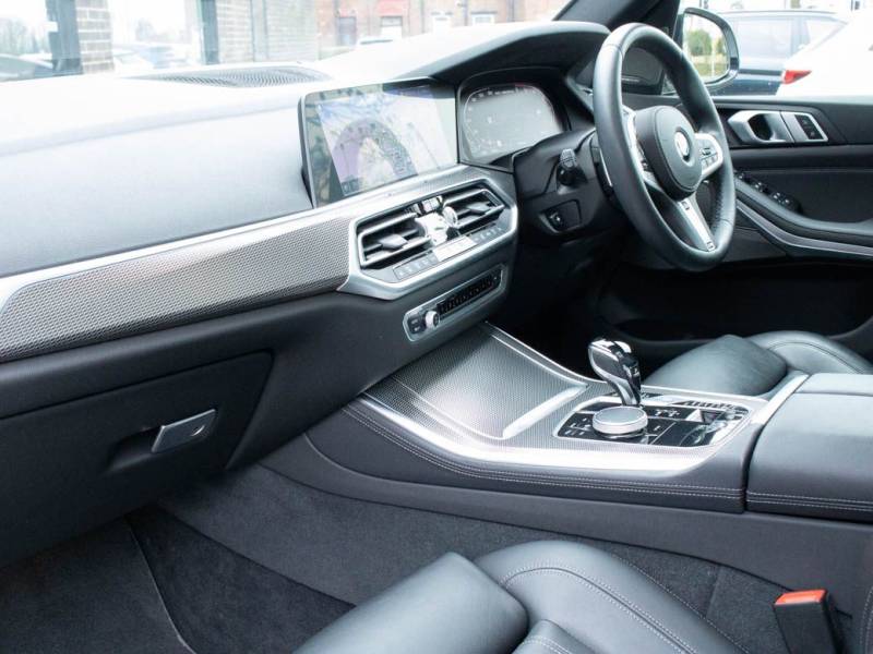 BMW X5   Registered:2019(19)