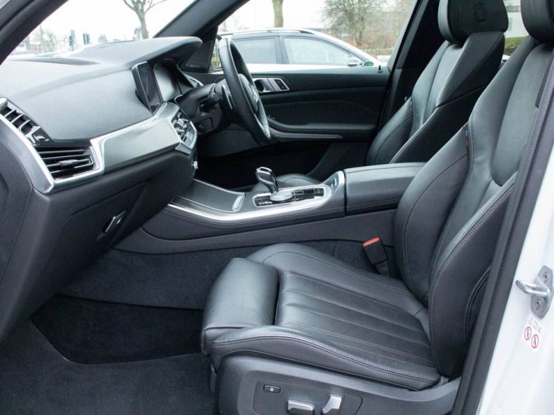 BMW X5   Registered:2019(19)