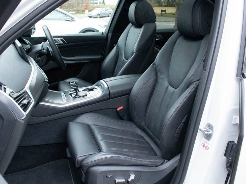 BMW X5   Registered:2019(19)