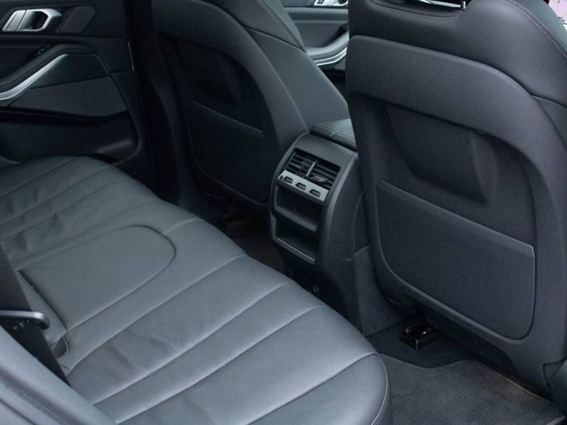 BMW X5   Registered:2019(19)