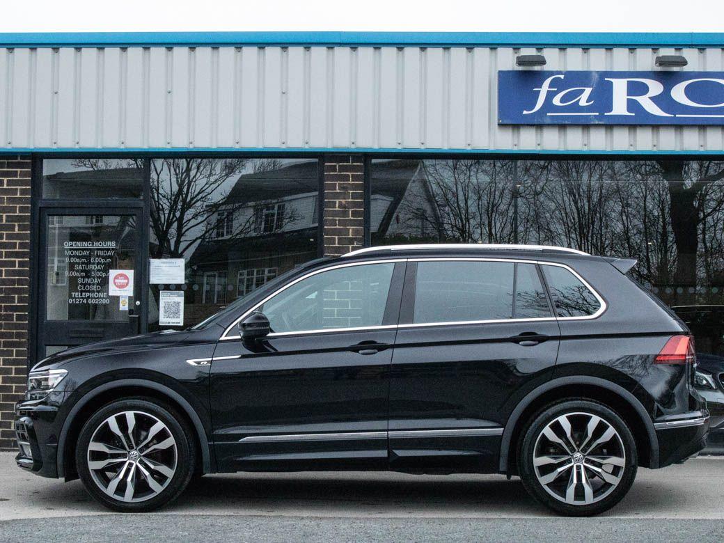 Volkswagen Tiguan 2.0 TDI 4MOTION R-Line Leather DSG 150ps Estate Diesel Deep Black Pearl