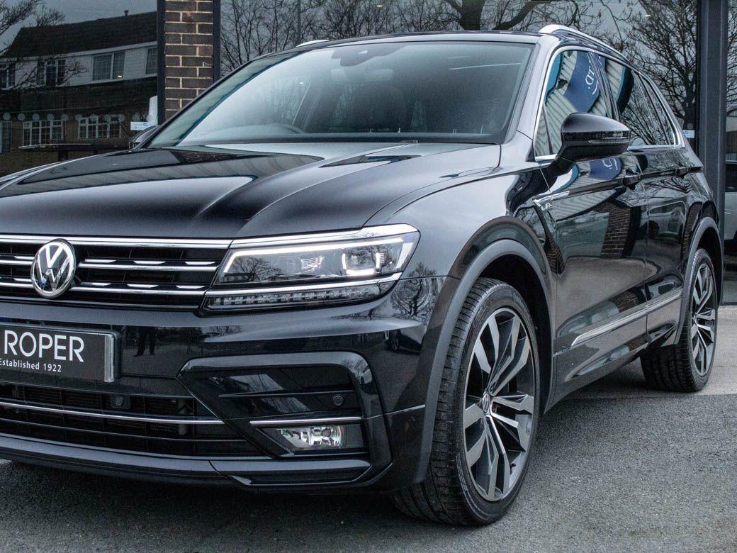 Volkswagen Tiguan 2.0 TDI 4MOTION R-Line Leather DSG 150ps Estate Diesel Deep Black Pearl