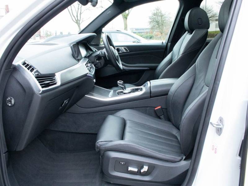 BMW X5   Registered:2019(19)