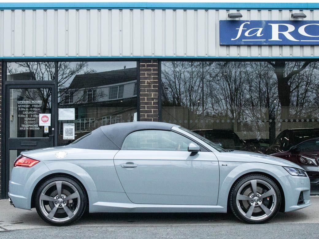 Audi TT 2.0 Roadster '20 Years Edition' 45 TFSI quattro S-tronic 245ps Convertible Petrol Arrow Grey Pearl