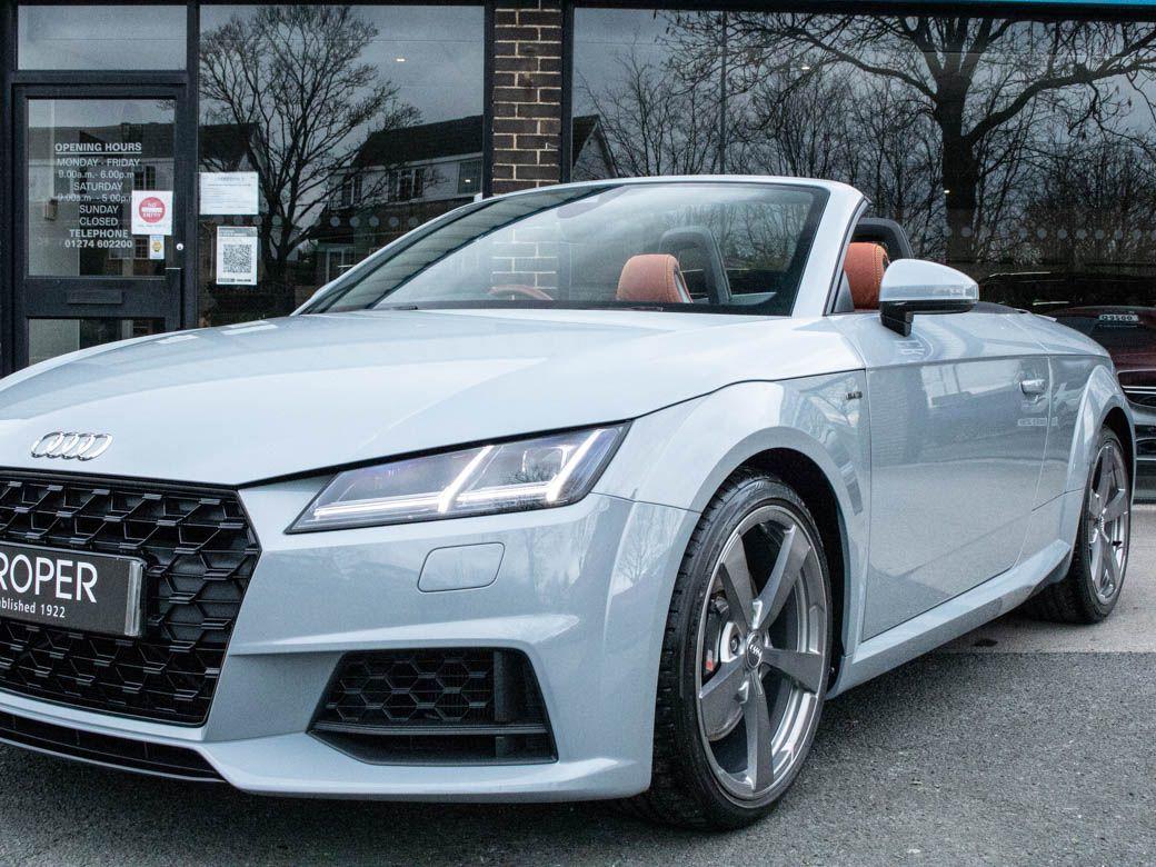 Audi TT 2.0 Roadster '20 Years Edition' 45 TFSI quattro S-tronic 245ps Convertible Petrol Arrow Grey Pearl