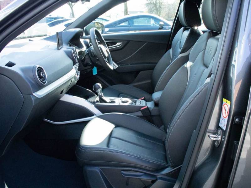 Audi Q2   Registered:2020(20)