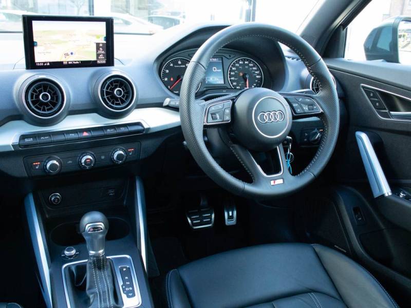 Audi Q2   Registered:2020(20)