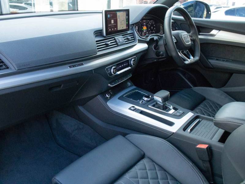 Audi Q5   Registered:2019(69)