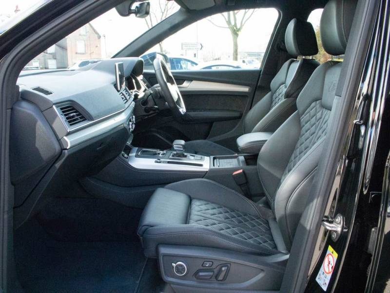 Audi Q5   Registered:2019(69)