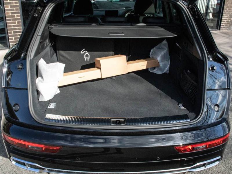 Audi Q5   Registered:2019(69)