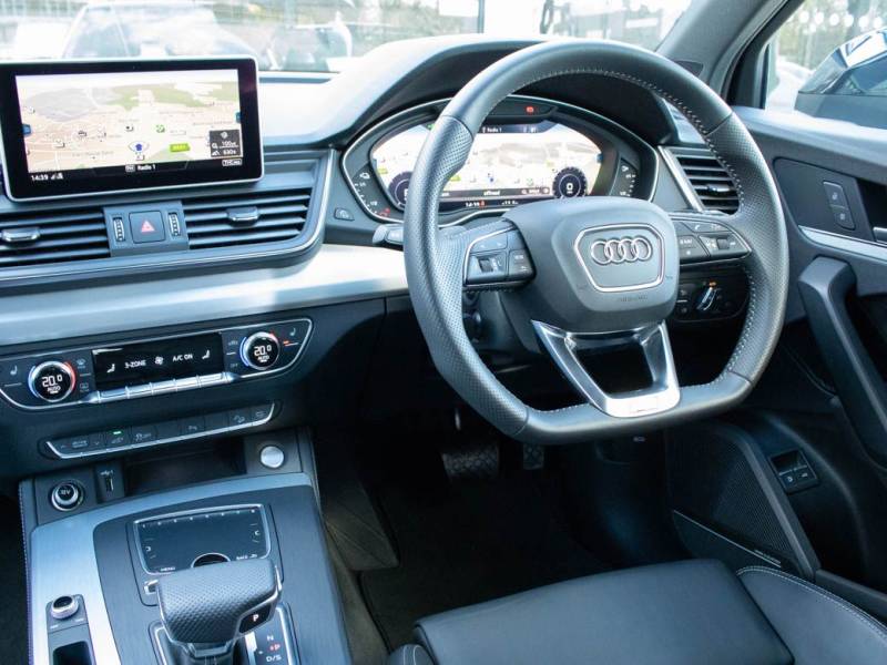 Audi Q5   Registered:2019(69)