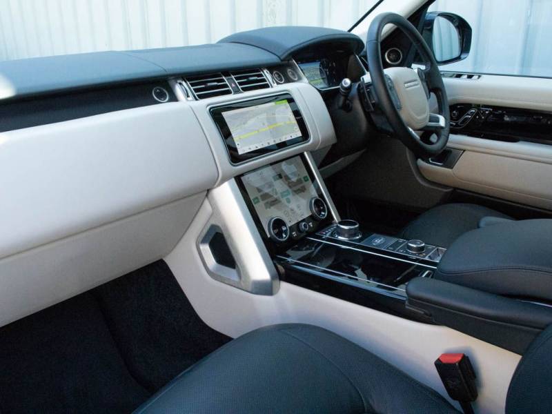 Land Rover Range Rover   Registered:2018(67)