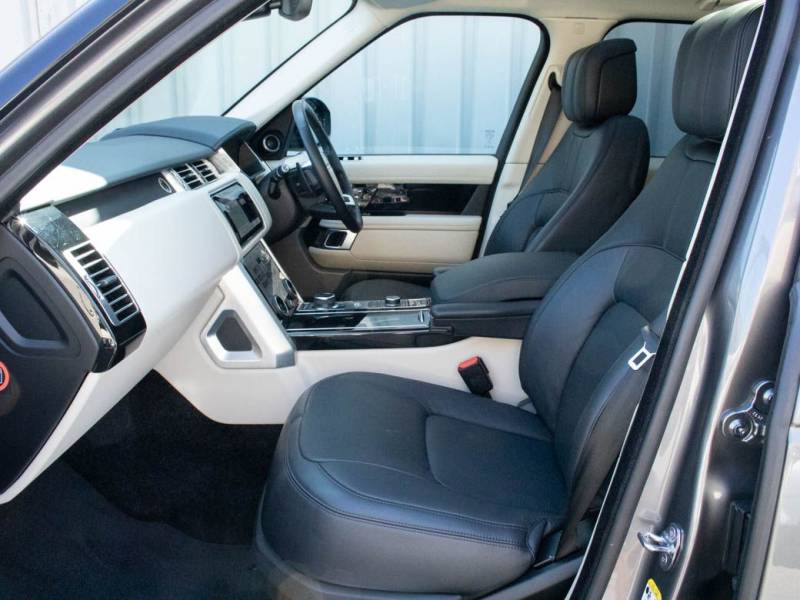 Land Rover Range Rover   Registered:2018(67)