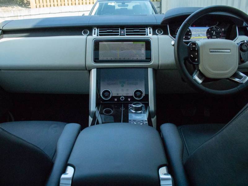 Land Rover Range Rover   Registered:2018(67)