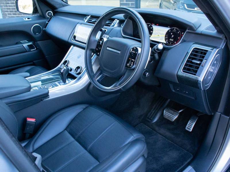 Land Rover Range Rover Sport   Registered:2018(68)