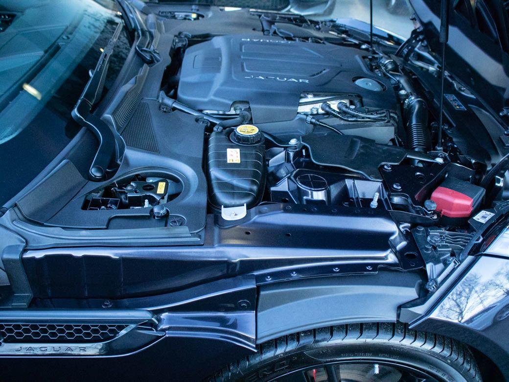 Jaguar F-Type 5.0 Supercharged V8 R AWD Auto 550ps Coupe Petrol Blackberry Premium Metallic