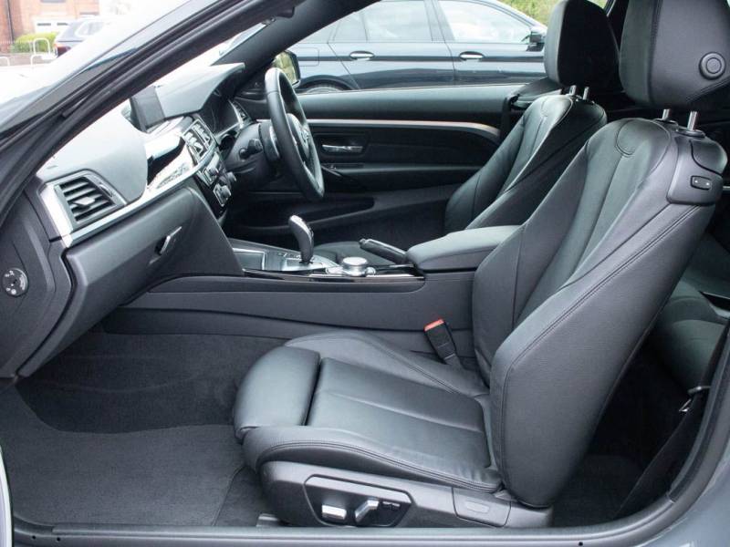 BMW 4 Series   Registered:2018(18)