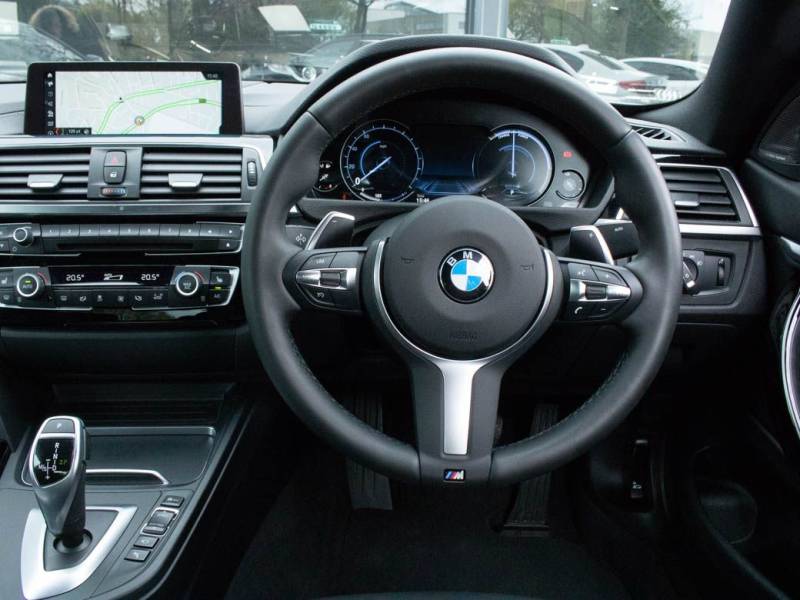 BMW 4 Series   Registered:2018(18)