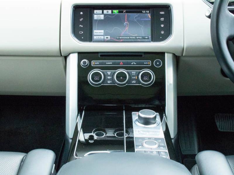 Land Rover Range Rover   Registered:2015(65)