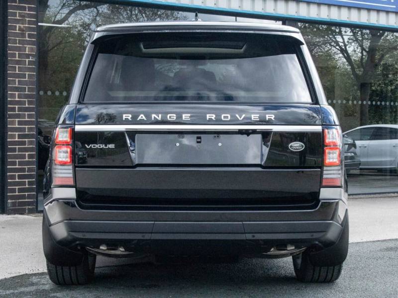 Land Rover Range Rover   Registered:2015(65)