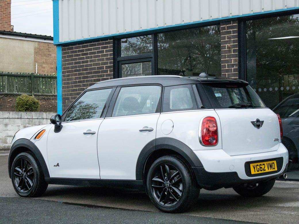 Mini Countryman 2.0 Cooper D ALL4 Auto Hatchback Diesel Light White