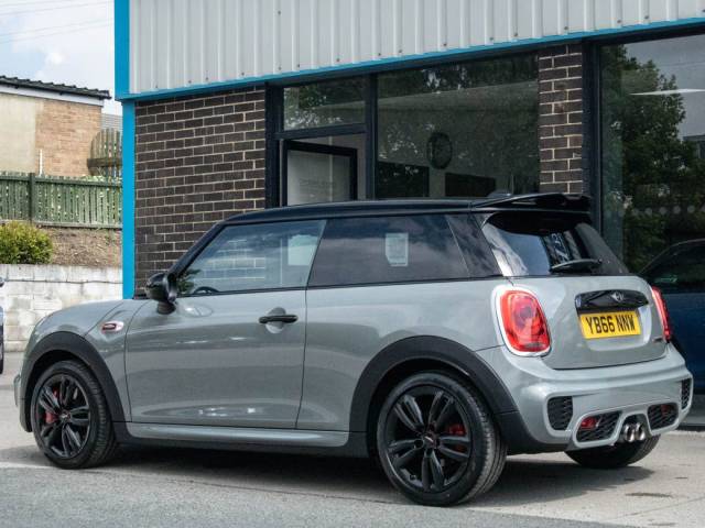 2017 Mini Hatchback 2.0 John Cooper Works 3 door 231bhp