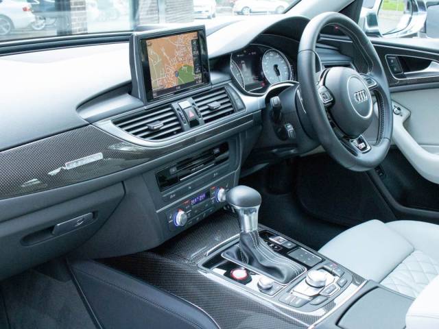 2014 Audi A6 S6 Avant 4.0 TFSI quattro S-tronic 420ps