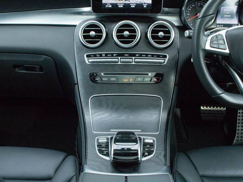 Mercedes Benz GLC   Registered:2017(17)