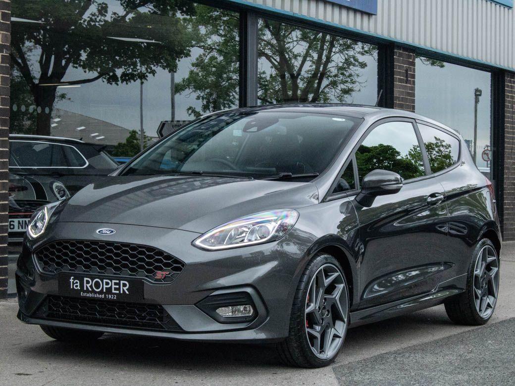 Ford Fiesta 1.5 ST-3 Ecoboost Performance Pack 3 door Hatchback Petrol Magnetic Grey Metallic