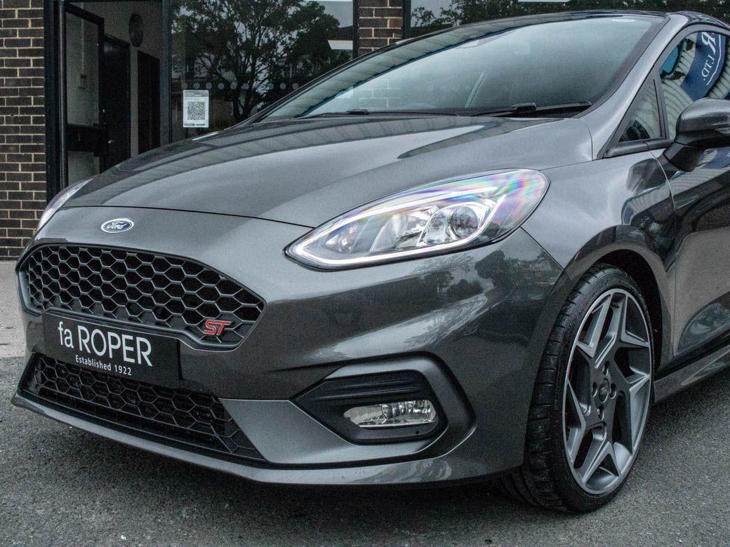 Ford Fiesta 1.5 ST-3 Ecoboost Performance Pack 3 door Hatchback Petrol Magnetic Grey Metallic